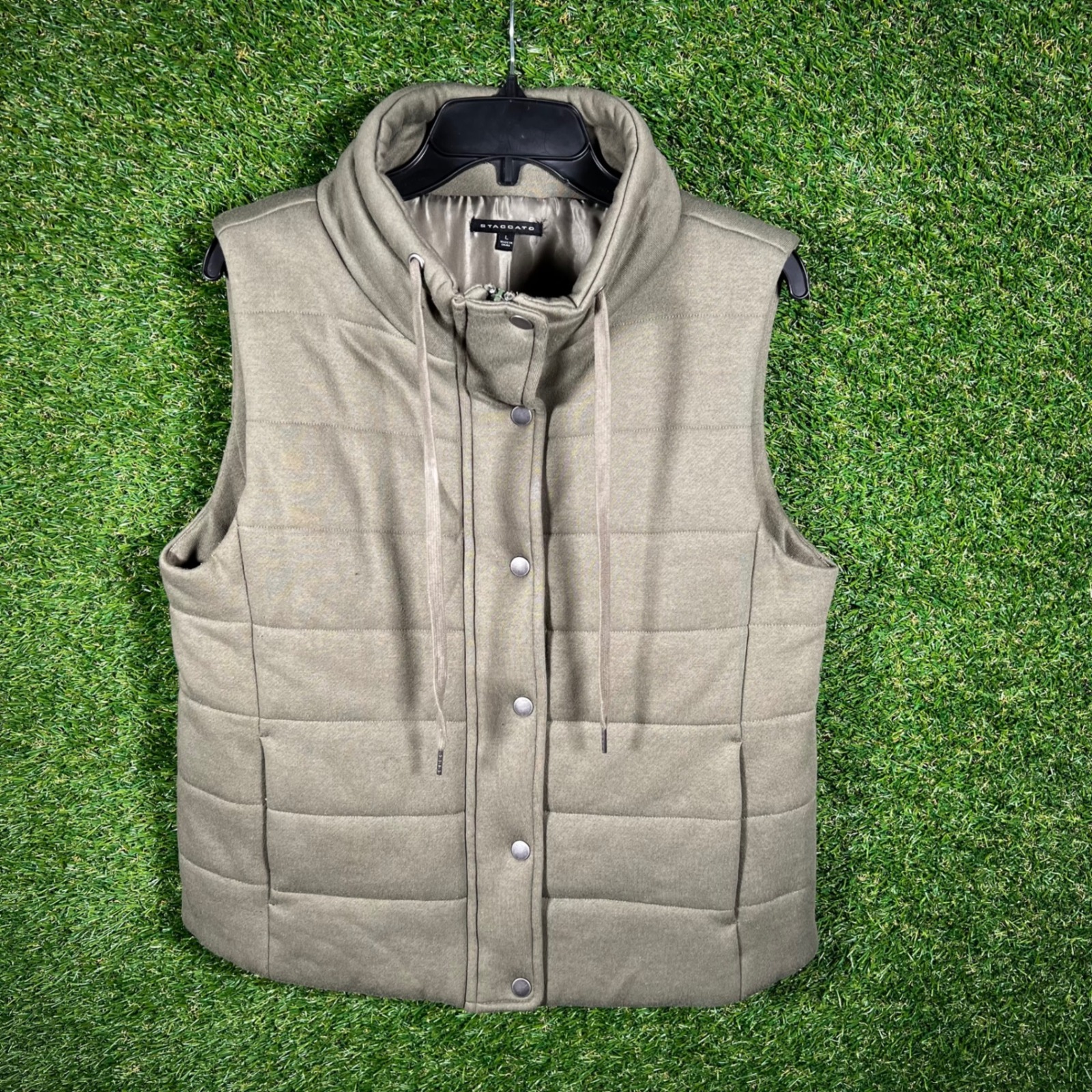 Staccato Womens Olive Green Quilted Puffer Vest Funnel Neck Size Large